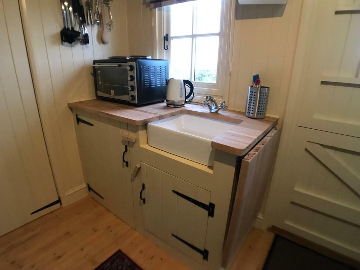 The Hawthorn Shepherds Hut Eyemouth Dış mekan fotoğraf